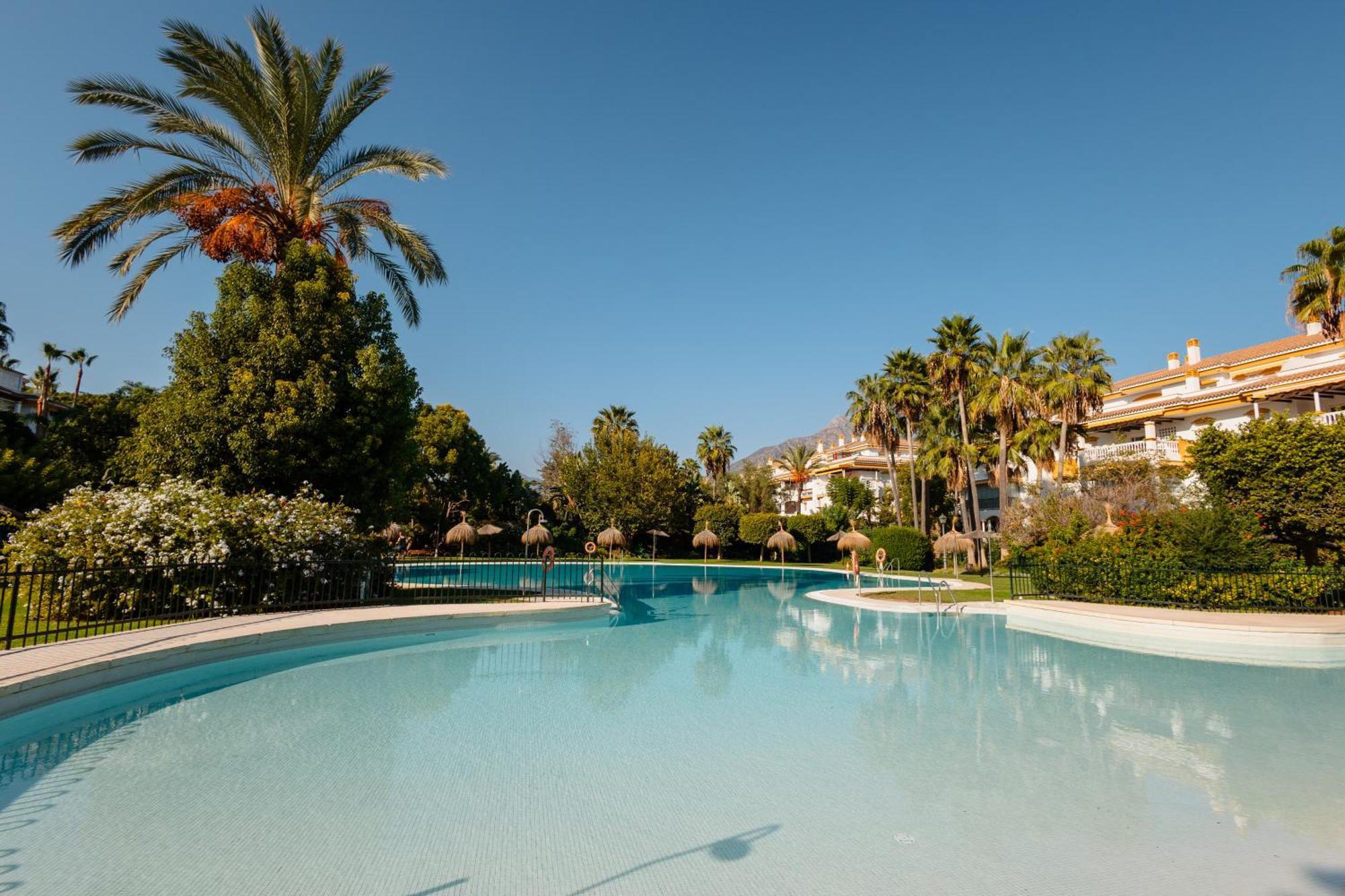 Ground Floor Holiday Apartment With Terrace And Pool In Puerto Banus, Μαρμπέλλα Εξωτερικό φωτογραφία